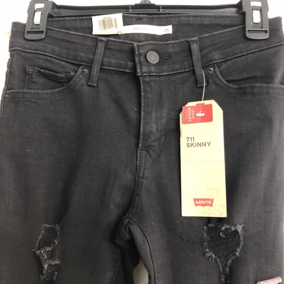 Levi’s destroyed Black 711 Skinny Jeans - Picture 6 of 9